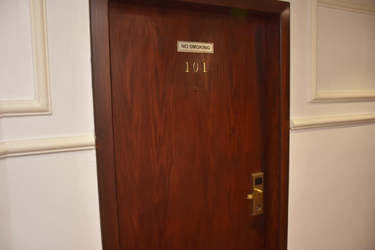 Madison Hotel 3*